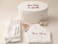 Trusou botez muselină premium și cufăr personalizabil Lynn